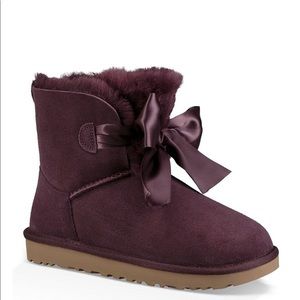 Purple Gita Uggs with bow!